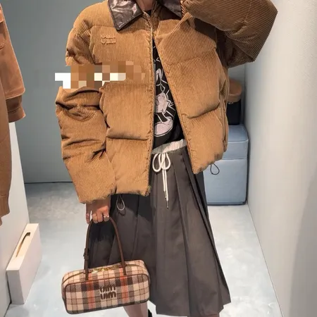 ミュウミュウ ダウンジャケット