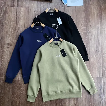 アルマーニ パーカー