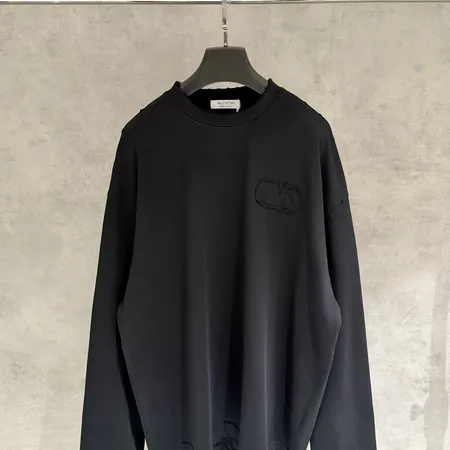 ヴァレンティノ Tシャツ