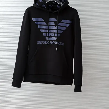 アルマーニ パーカー