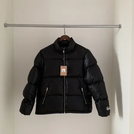 ステューシー ダウンジャケット