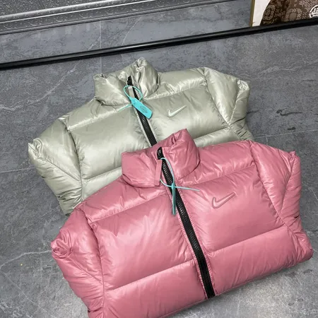 ナイキ ダウンジャケット