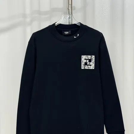 フェンディ Tシャツ