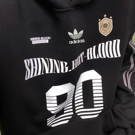 アディダス パーカー