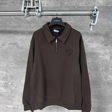 プラダ パーカー