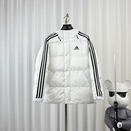 アディダス ダウンジャケット