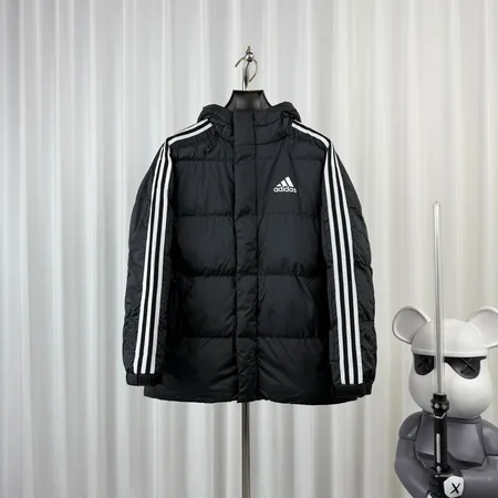 アディダス ダウンジャケット