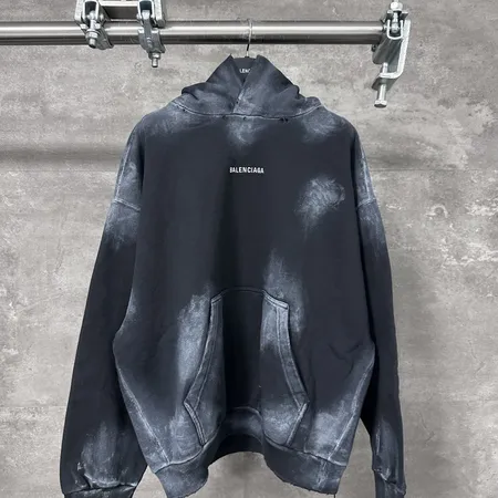 バレンシアガ パーカー