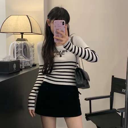 プラダ パーカー