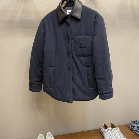 ミュウミュウ ダウンジャケット