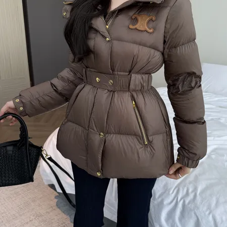 セリーヌ ダウンジャケット