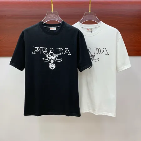 プラダ Tシャツ