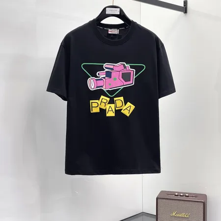 プラダ Tシャツ