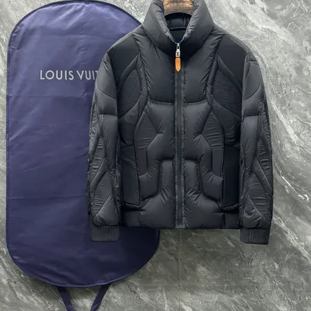ルイヴィトン ダウンジャケット