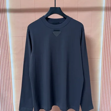 プラダ Tシャツ