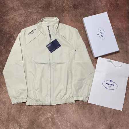 プラダ ジャケット