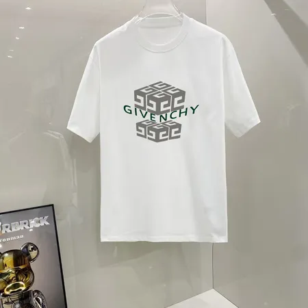 ジバンシィ Tシャツ