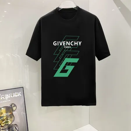 ジバンシィ Tシャツ