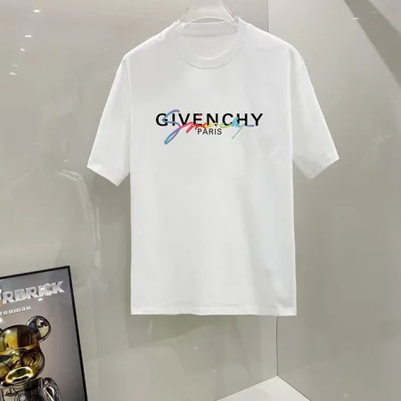 ジバンシィ Tシャツ