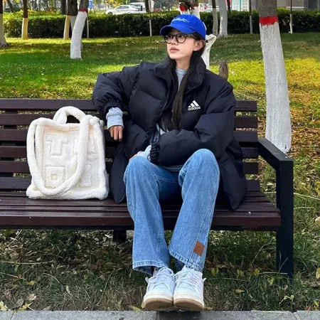 アディダス ダウンジャケット