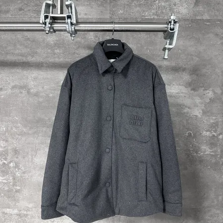 ミュウミュウ ダウンジャケット