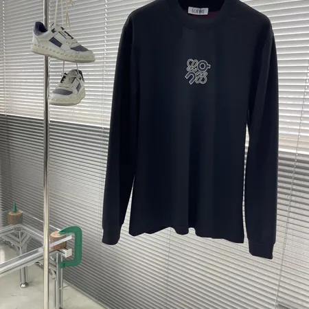 ロエベ Tシャツ