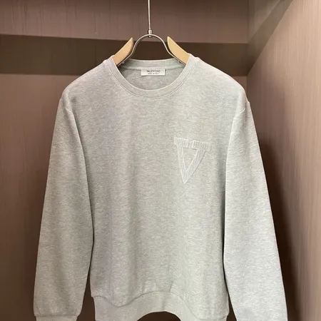 ヴァレンティノ パーカー