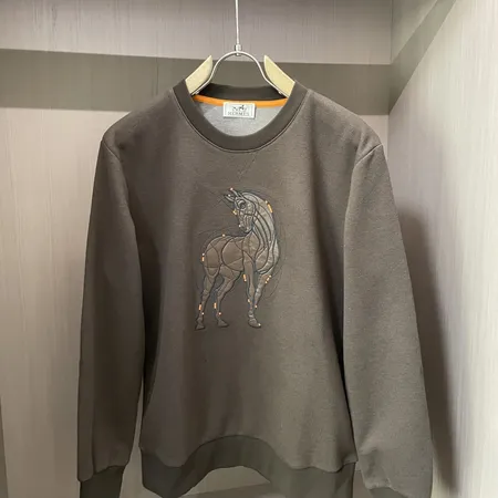 エルメス パーカー