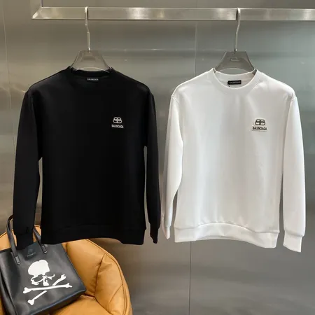 バレンシアガ パーカー