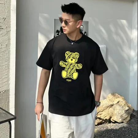 フェンディ Tシャツ