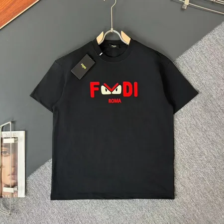 フェンディ Tシャツ