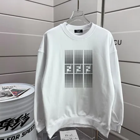 フェンディ パーカー