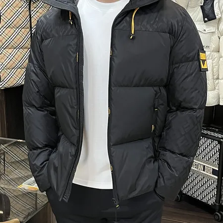 フェンディ ダウンジャケット