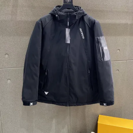 ヴァレンティノ ダウンジャケット