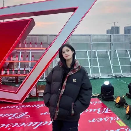 ステューシー ダウンジャケット