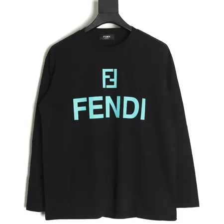 フェンディ パーカー