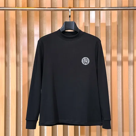 フェンディ Tシャツ