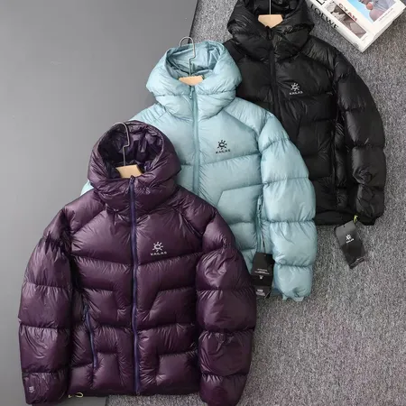 アディダス ダウンジャケット