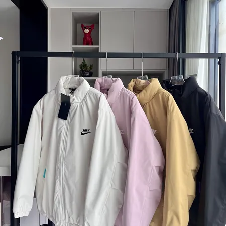 ナイキ ダウンジャケット