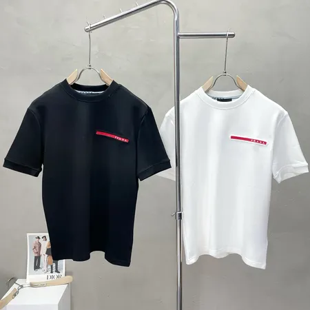 プラダ Tシャツ