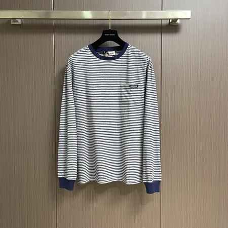 ミュウミュウ Tシャツ