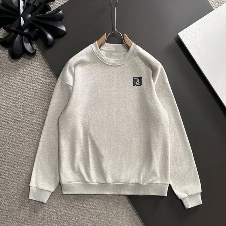 フェンディ パーカー