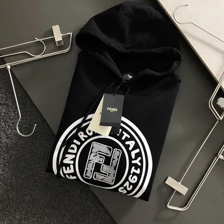 フェンディ パーカー