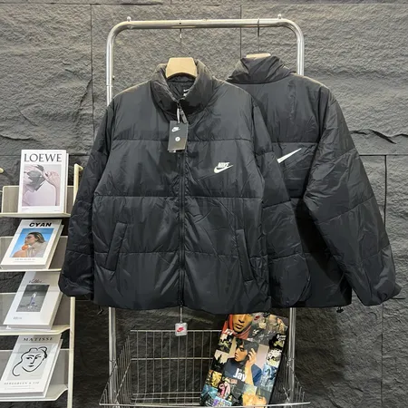 ナイキ ダウンジャケット