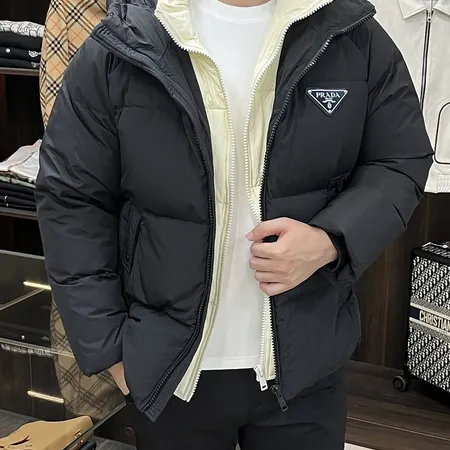 プラダ ダウンジャケット