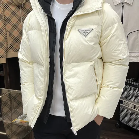 プラダ ダウンジャケット