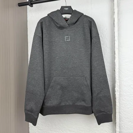 フェンディ パーカー