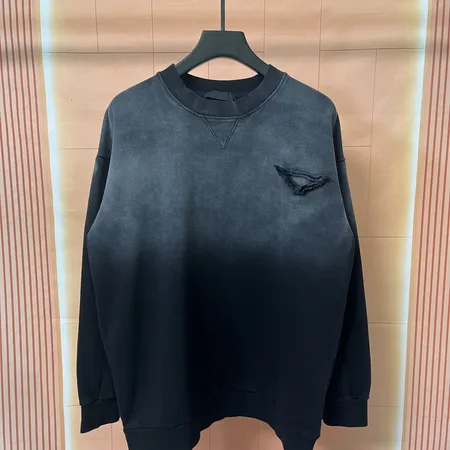 プラダ パーカー