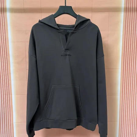 バレンシアガ パーカー