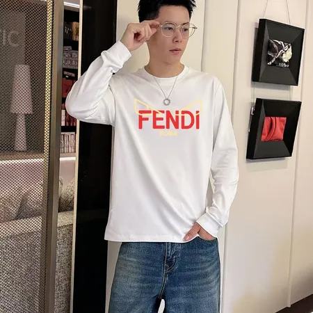 フェンディ Tシャツ